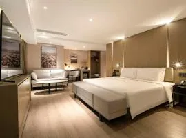 Atour Hotel Wuhan Hankou Financial Center