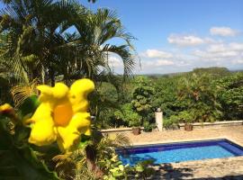 3 Architectural Homes, Wi-fi and Pool, hótel í Lagunillas