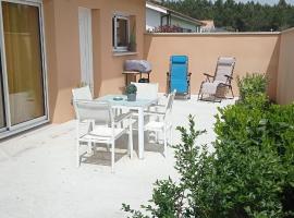 La Petite Maison du Bassin d'Arcachon - 40 m2, climatisée, indépendante et au calme: Audenge şehrinde bir kulübe