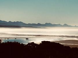 Lookout Lodge, hotel em Plettenberg Bay