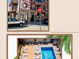 Hotel Silver، فندق في سوزوبول