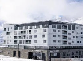 Apex2100 International Ski Academy Tignes