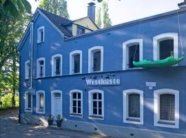 Hostel Westküste, къща тип котидж в Линдау