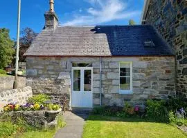 Cosy peaceful one-bedroom cottage in Pitlochry