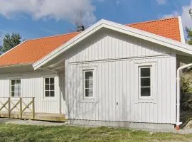 Beautiful Home In Fjällbacka With Sauna