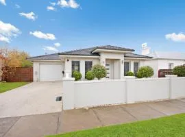 Central Warrnambool Townhouse