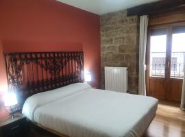 Hostal Rural 18 de Abril، فندق في أوليتي