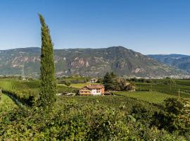 Hotel Linger, hotel perto de Aeroporto de Bolzano - BZO, Appiano sulla Strada del Vino