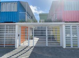 Loft container central c/ estacionamento, hotel i Pelotas