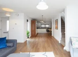 Derby City Centre - Train Station Roof Terrace House 3 Bed