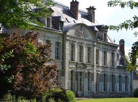 Château de Contay Guesthouse - 1753 ที่พักให้เช่าในContay