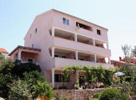 Apartments and rooms with parking space Barbat, Rab - 5070, хотел в Раб