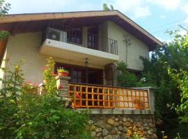 Къща за гости Каза Роза - Swiss Style Chalet Casa Rosa Guest House, khách sạn ở Kyustendil