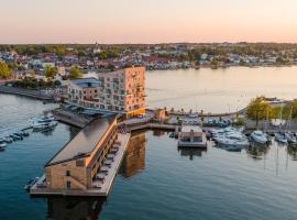 Slottsholmen Hotell och Restaurang, хотел в Вастервик