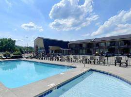 Travelodge by Wyndham Pigeon Forge Dollywood Lane, hotel i Pigeon Forge