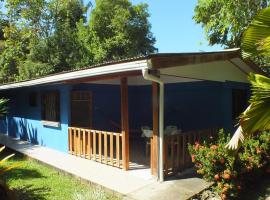 Cabinas Caribe Luna, hótel í Cahuita