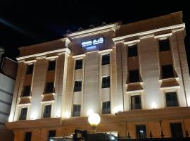 Viesnīca Rahhal Hotel Suites pilsētā Janbu