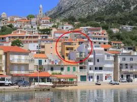 Apartments by the sea Igrane, Makarska - 18405