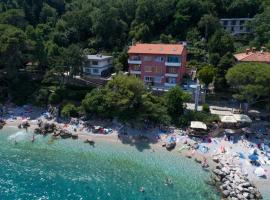 Rooms by the sea Moscenicka Draga, Opatija - 18473, hotel a Mošćenička Draga