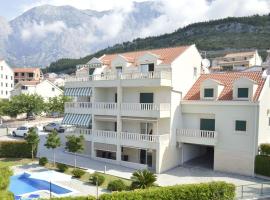 Apartments by the sea Promajna, Makarska - 17160, hotell i Promajna