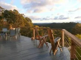 Nagual Retreat in Leura with views