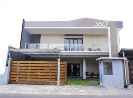 360° Guest House, hotel v destinácii Purwokerto