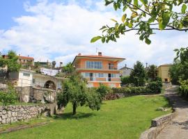 Apartments with a parking space Opatija - Pobri, Opatija - 7918, מלון בוולוסקו