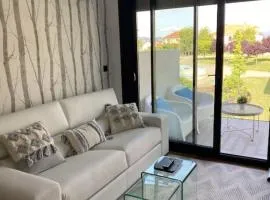 Precioso apartamento con terraza y piscina en Portonovo-Sanxenxo