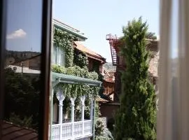 Mukhrantubani Boutique Hotel