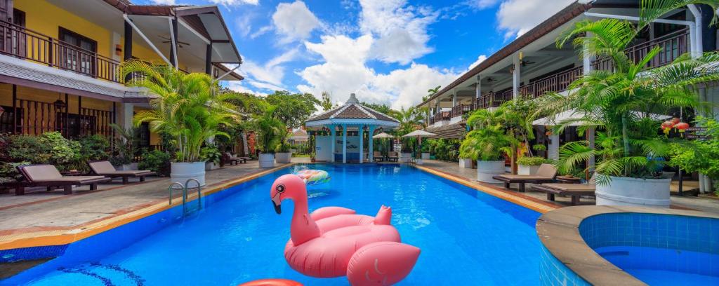 Baseinas apgyvendinimo įstaigoje Vdara Pool Resort Spa Chiang Mai arba netoliese