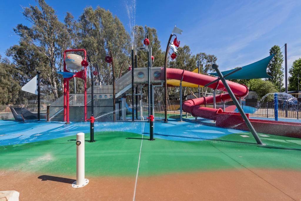 منطقة لعب الأطفال في Discovery Parks - Maidens Inn Moama