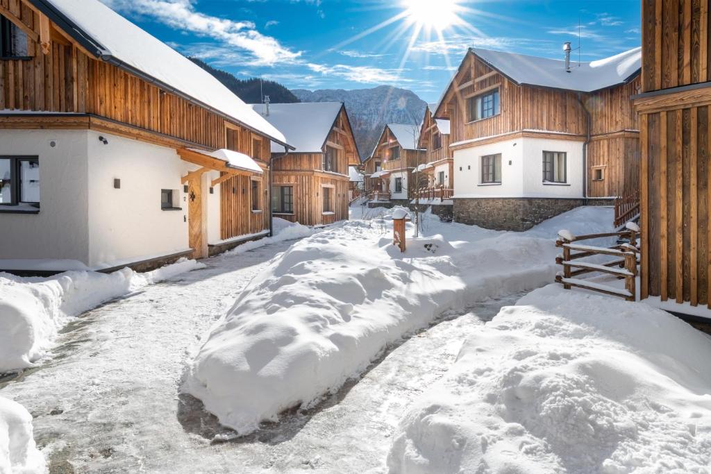 MONDI Chalets am Grundlsee in de winter