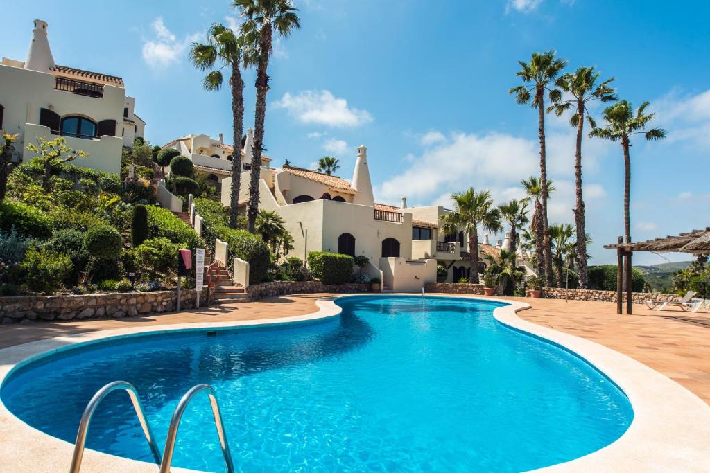 Kolam renang di atau dekat dengan Luxuriöse und großräumige Villa mit Community Pool, Sicht auf das Mittelmeer sowie dem Mar Menor, La Manga Club