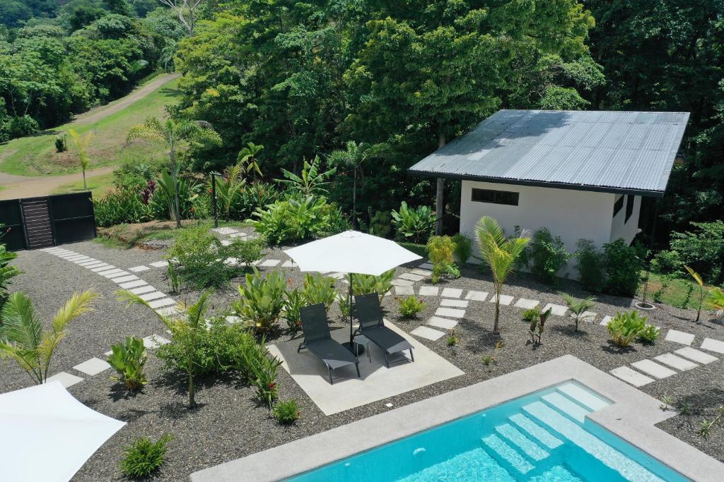 Kolam renang di atau di dekat Sharma Costa Rica - Heliconia Casita