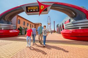 Gosti u objektu PortAventura Hotel Gold River - Includes unlimited access to PortAventura Park & 1 access to Ferrari Land