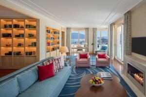 Χώρος καθιστικού στο Regent Porto Montenegro & Residences