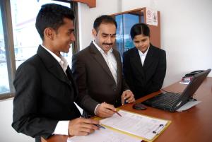 Mga guest na naka-stay sa The Bodhgaya Hotel School