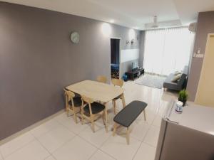 אזור ישיבה ב-Central Residence Homestay2 @ Sungai Besi, Kuala Lumpur