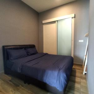 A bed or beds in a room at Octagon Premium Ipoh Town Center 2BR 121 by Grab A Stay