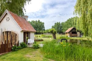 Градина пред B&B Leonie