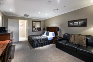 เตียงในห้องที่ Rydges Armidale