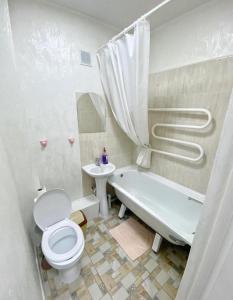 A bathroom at Апартаменты на Ахметова 6