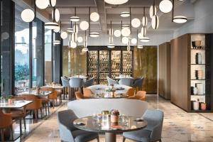 Een zitgedeelte bij Four Seasons Hotel Milano