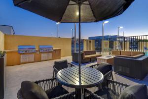 Balcony o terrace sa TownePlace Suites Las Vegas Airport South