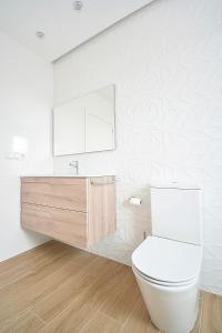 A bathroom at GALIHOST - Luxury Dreams in Playa Paxariñas