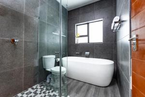 Panorama Boutique Guest House tesisinde bir banyo