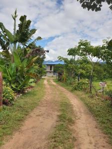 En have udenfor Centro agroecoturistico las heliconias