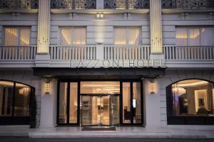 Facaden eller indgangen til Lazzoni Hotel