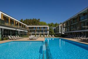 The swimming pool at or close to Hotel Saltic Resort & Spa Grzybowo