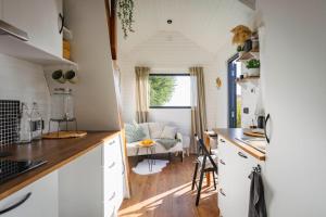 ครัวหรือมุมครัวของ Charmantes Tinyhaus in Buchholz - Ihr perfekter Rückzugsort